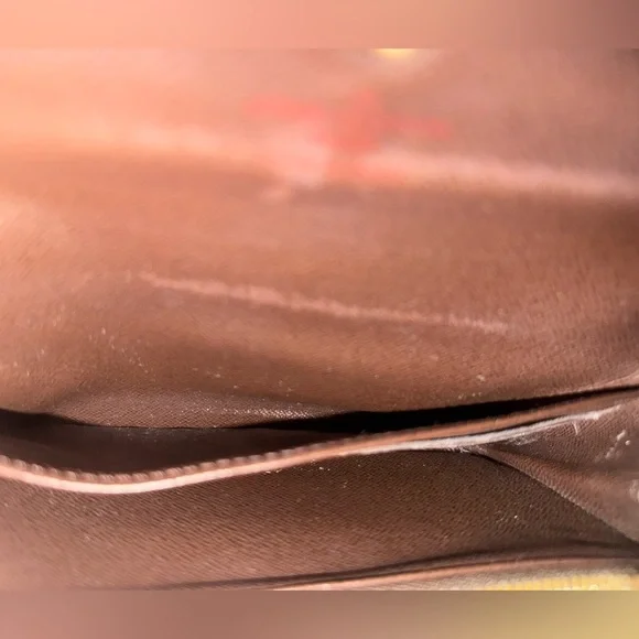 Louis Vuitton Damier Ebene Sarah Wallet pre loved condition - Picture 2 of 12